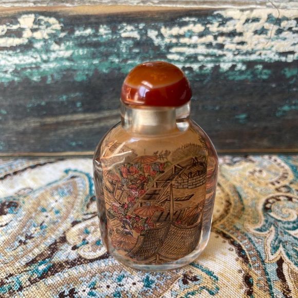 Vintage JAPANESE REVERSE PAINTED PAPERWEIGHT intricately detailed town scene - Picture 6 of 8